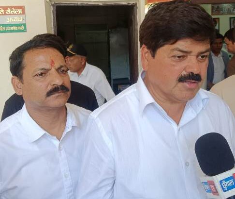 प्रधानमंत्री से पूछे दस सवाल, धामी सरकार को बताया फेल