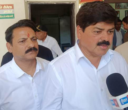 प्रधानमंत्री से पूछे दस सवाल, धामी सरकार को बताया फेल